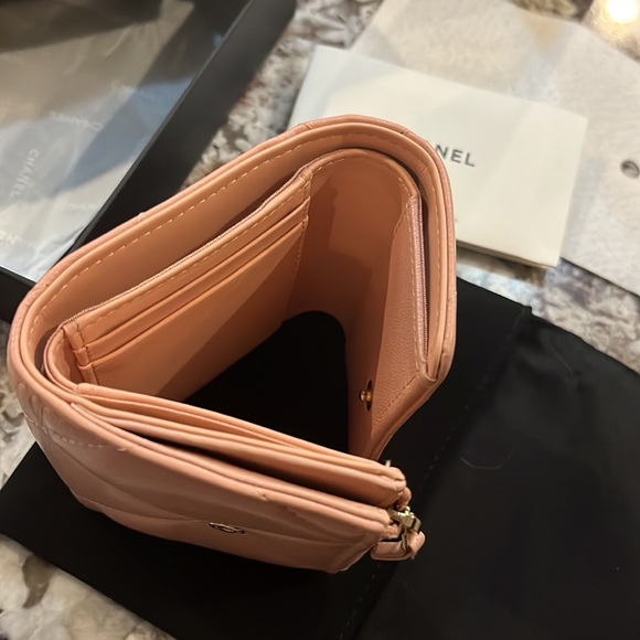 Chanel. Tribfold. Wallet. 19 - Picture 9 of 13